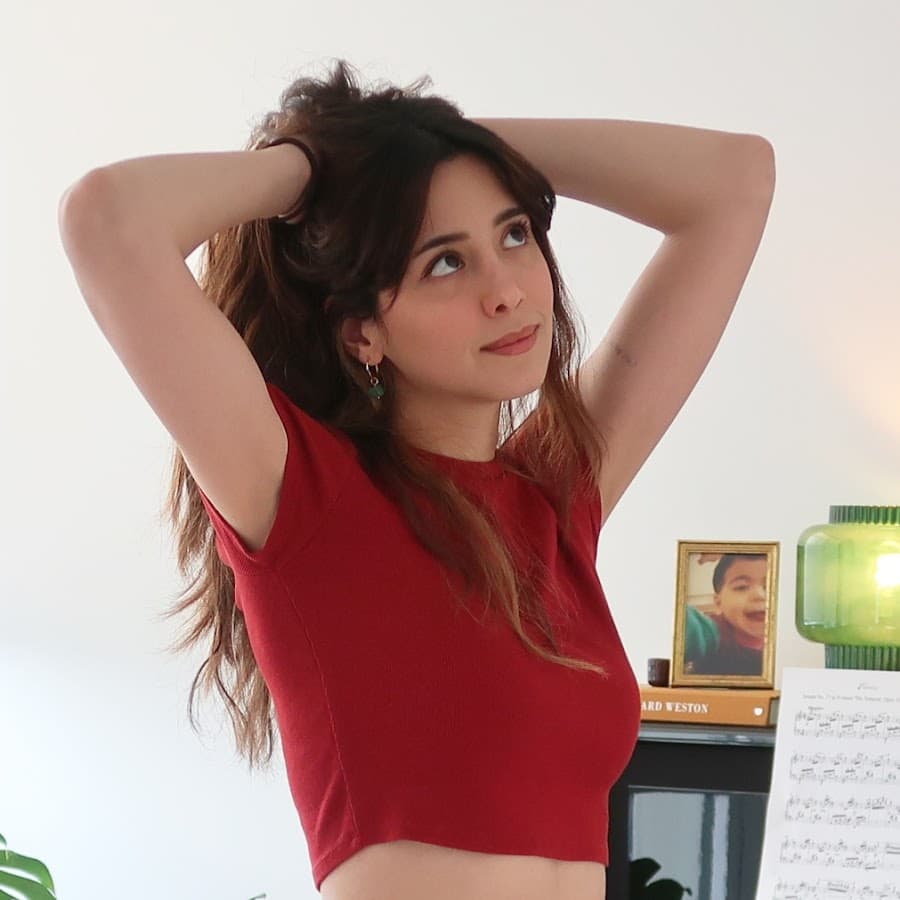 پروفایل پادکست فرح‌بخش